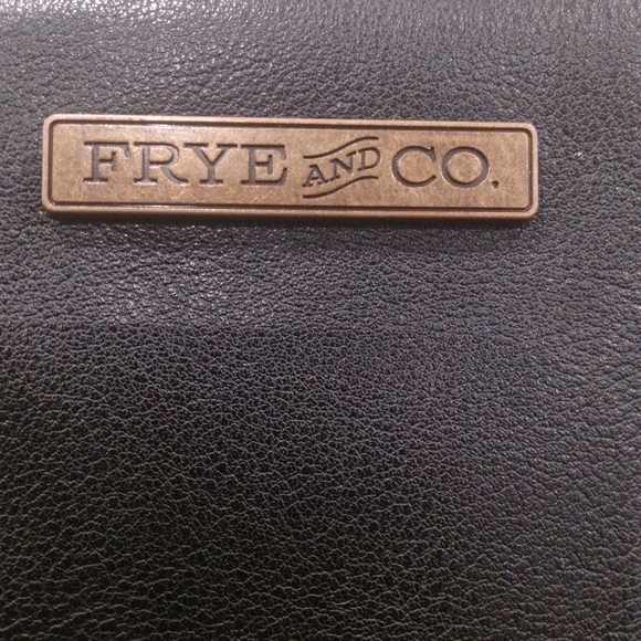NWT FRYE AND CO. FAUX LEATHER BAG - Picture 4 of 8